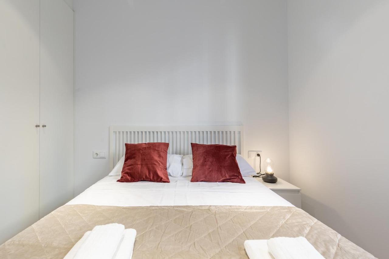 Apt With Antique Floor & Lots Of Sun Light Valencia Eksteriør bilde