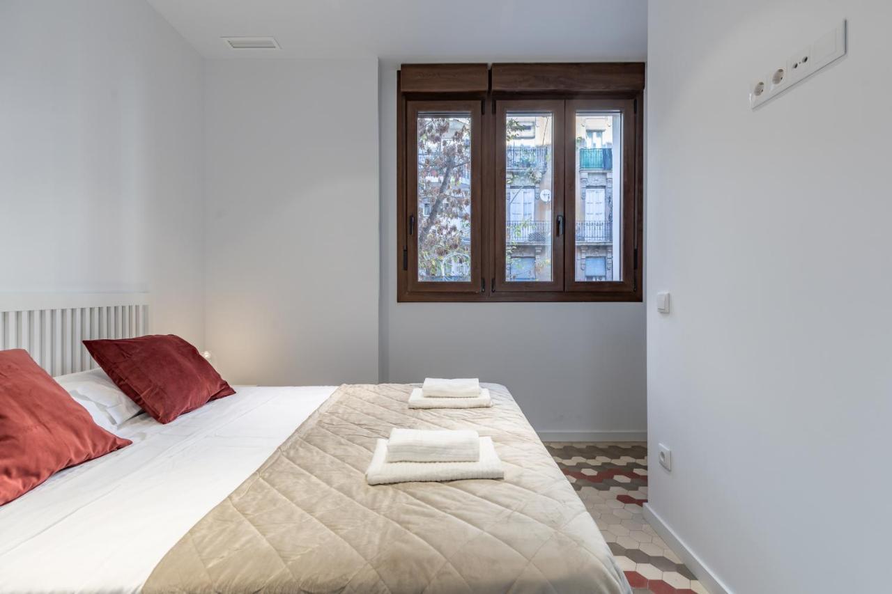 Apt With Antique Floor & Lots Of Sun Light Valencia Eksteriør bilde